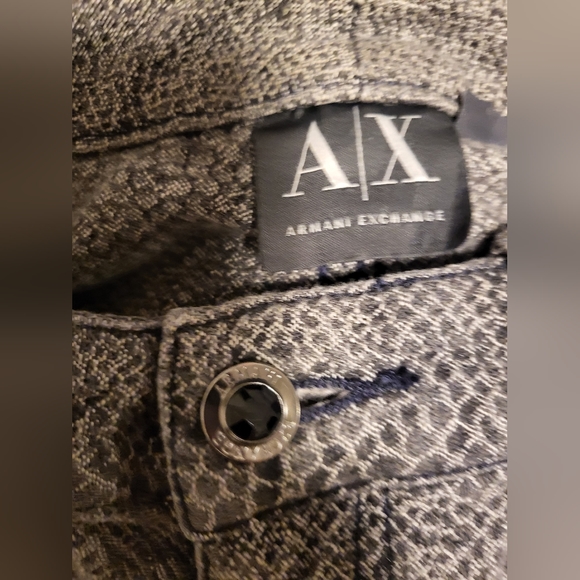 Beautiful snake type jeans - Picture 3 of 5